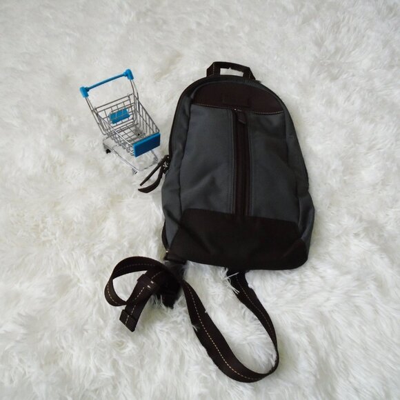 Coach Men Varick Sling Backpack Gray F70692 - Picture 5 of 15